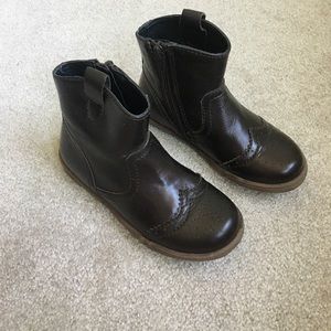 Marks and Spencers Leather girls boots size US 9.5